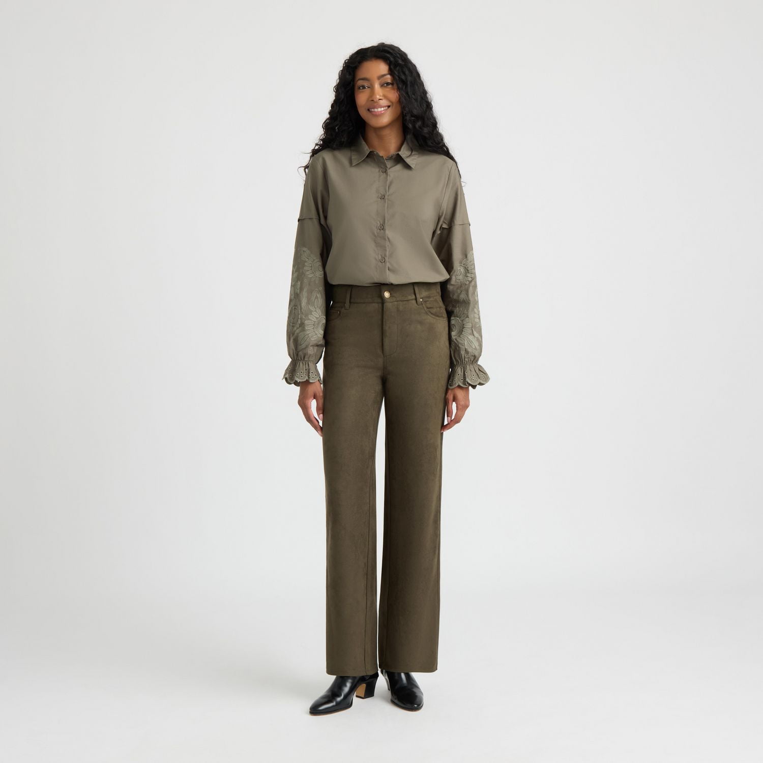 Chemise boutonnée à manches longues avec broderies de Mexx pour femmes