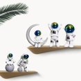 thumbnail image 1 of Figurine d'Astronaute Spaceman Sculpture Statue en Résine Ornement Modèle Spaceman pour Enfants Figurine Bureau Fête 5 Pcs, 1 of 9
