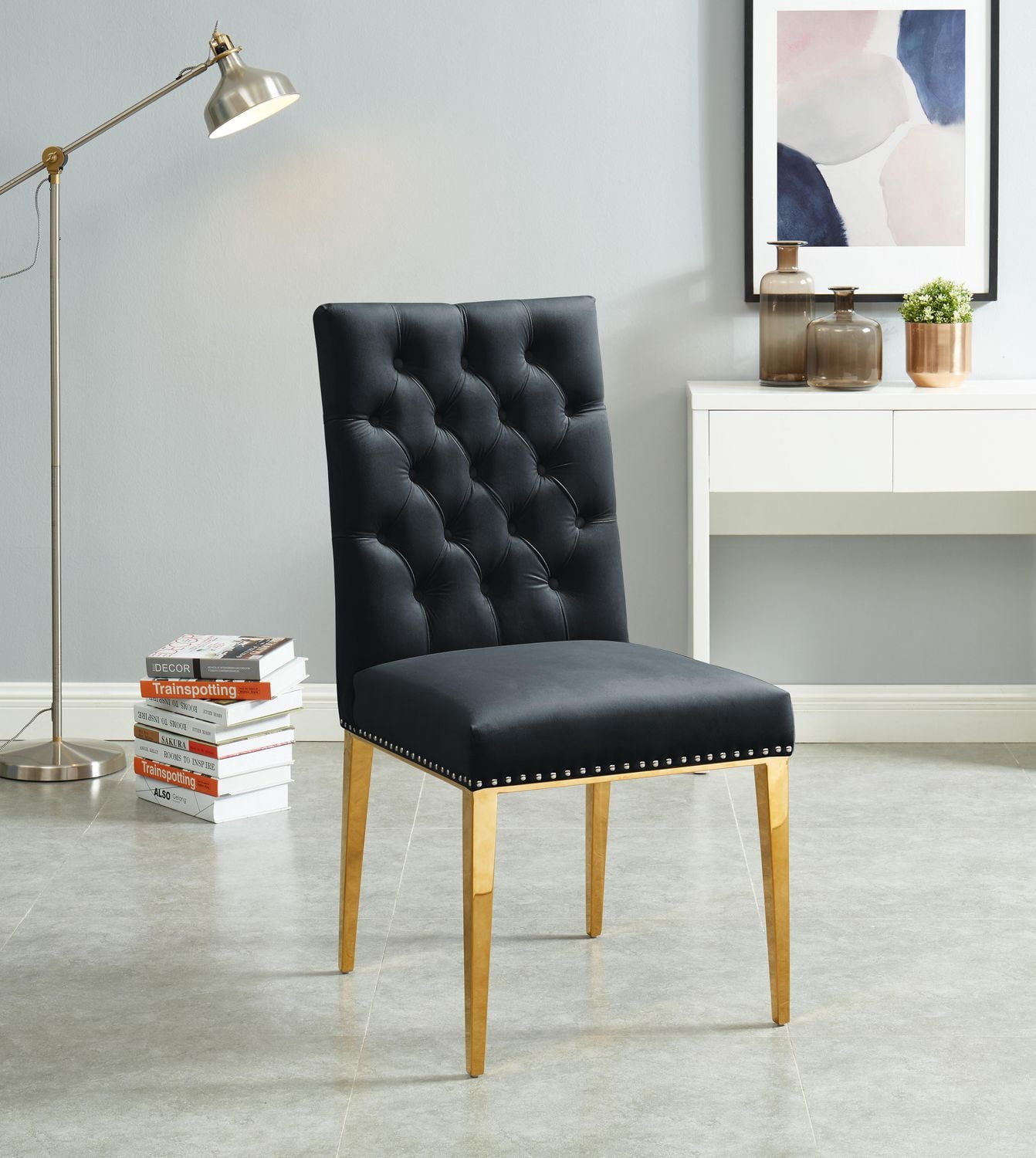 K-LIVING Regan Tufted Velvet Chair en noir avec pieds en acier inoxydable doré (Ensemble de 2)