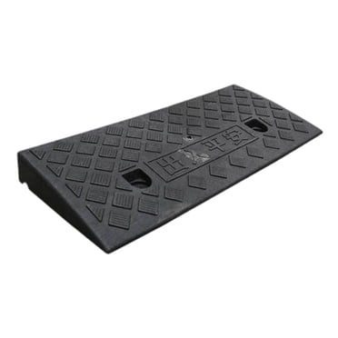 Bunblic Tapis Triangulaire d'Escalade de Rampe de Gourmette Léger et Robuste pour Seuil, Rampe, Bord de Route, Tapis de Pente pour Trottoir, Tondeuses à Gazon, Camions à Main, Noir 50cmx22cmx5cm