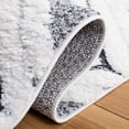 thumbnail image 2 of SAFAVIEH Moroccan Iacopo Tapis Géométrique Rayé Shag, 2 of 7