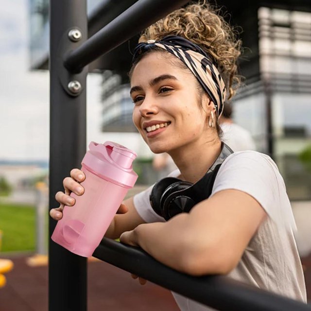 Feltree Handheld Fitness Sports Water Cup 500ML Protein Powder Shaking Cup with Mixing Scale Mixing Cup