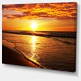 thumbnail image 3 of Design Art - Coucher de Soleil Jaune Vif sur les Vagues, 3 of 4