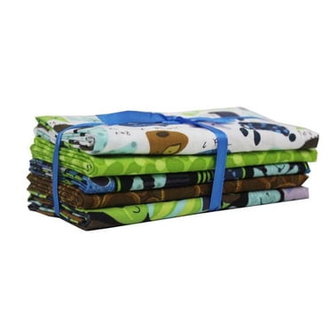 FABRIC CREATIONS Dog & Cat Cotton Fat Quarter Bundle, 5x18x21 - Cotton