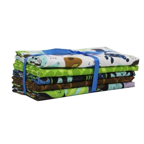 FABRIC CREATIONS Dog & Cat Cotton Fat Quarter Bundle, 5x18x21 - Cotton