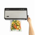 thumbnail image 3 of FoodSaver Système de Mise sous Vide avec Accessoire Scelleuse Portative, 3 of 8