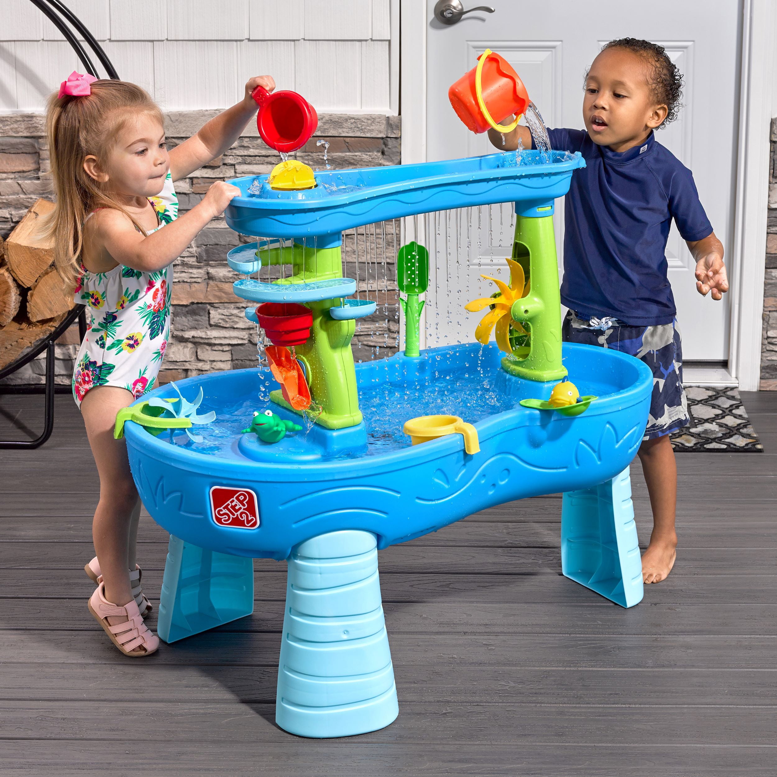 Table de jeu aquatique avec douche