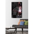 thumbnail image 3 of Michael Jordan - Je ne peux pas accepter de ne pas essayer, 3 of 5