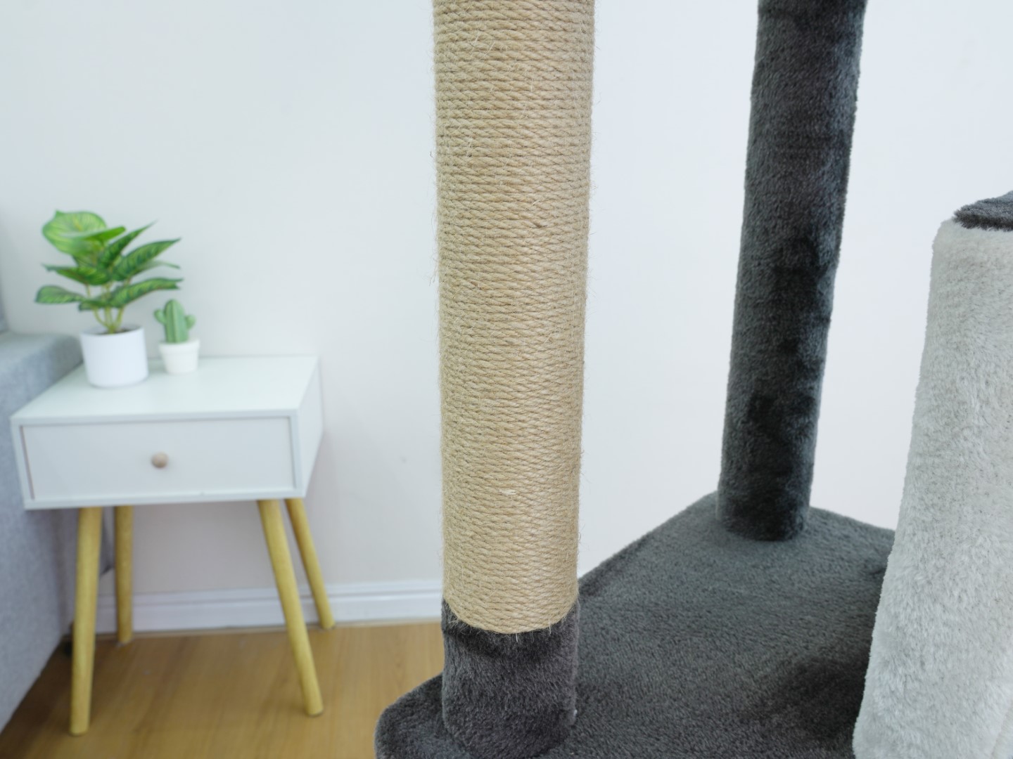Home4Cat arbre à chat de 74,8 po à 8 niveaux avec deux niches, un hamac douillet, des griffoirs en sisal et deux jouets stimulants