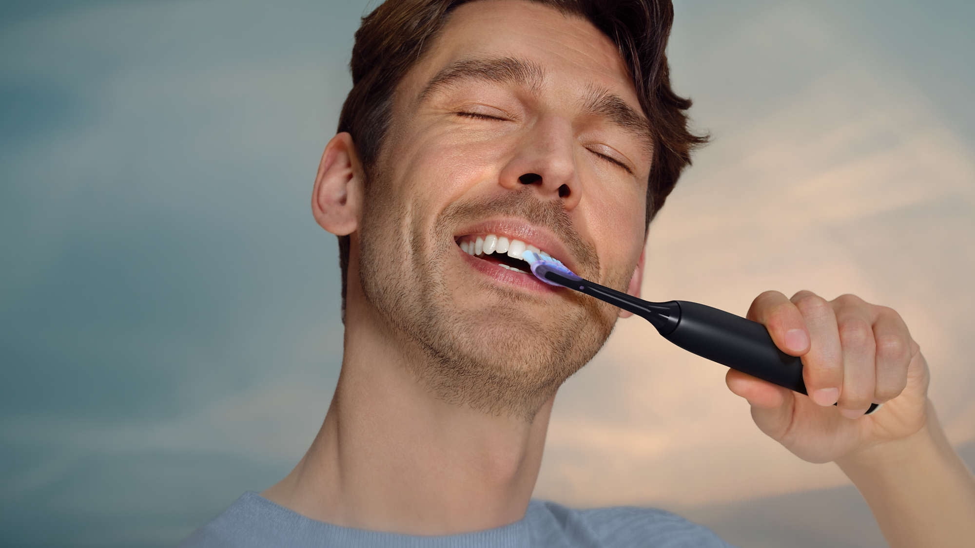 Philips Sonicare Série 7100 Brosse à Dents Rechargeable, Noire, HX7421