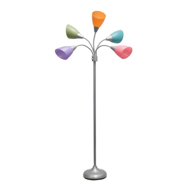 Simple Designs Lampe sur Pied à Col de Cygne Réglable à 5 Lumières avec une base en Métal Argent Mat et Cinq Bras à Col de Cygne Flexibles, Chacun Tenant un Abat-Jour en Plastique Coloré en orange, Vert, Bleu, Rose et Violet, Offrant un Éclairage Polyvalent Multidirectionnel pour la Maison Ou le Bureau.