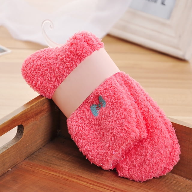 Chaussettes à Moins de 5 $ Rouges Colorées Femmes Chaussettes de Lit Douces Hiver Chaudes Pantoufle Chaussette en Molleton