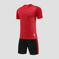 thumbnail image 1 of hengsof Ensemble de Maillot de Football à la Mode pour Enfants, Haut à Manches Courtes Col Ras du Cou, Short à Taille Élastique Tenue de Sport, Confortable Respirant Absorbant la Sueur Séchage Rapide Uniforme de Sport Deux Pièces, 1 of 4