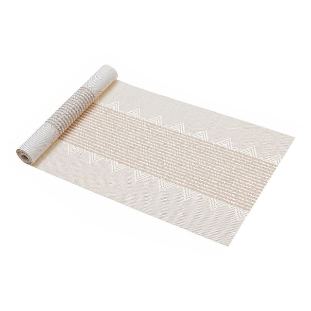 IH Casa Decor Chemin de Table en Vinyle 54 Pouces Bande Diamant Blanche - Ensemble de 2 avec un Chemin de Table en Vinyle Blanc Partiellement Déployé, Présentant un Motif de Bande Diamant beige et une surface en Plastique Texturée pour Protéger les tables à Manger contre les Déversements et la Saleté, Également Idéal pour une Utilisation sur les tables de Chambre d'Amis Ou d'Autres surfaces.