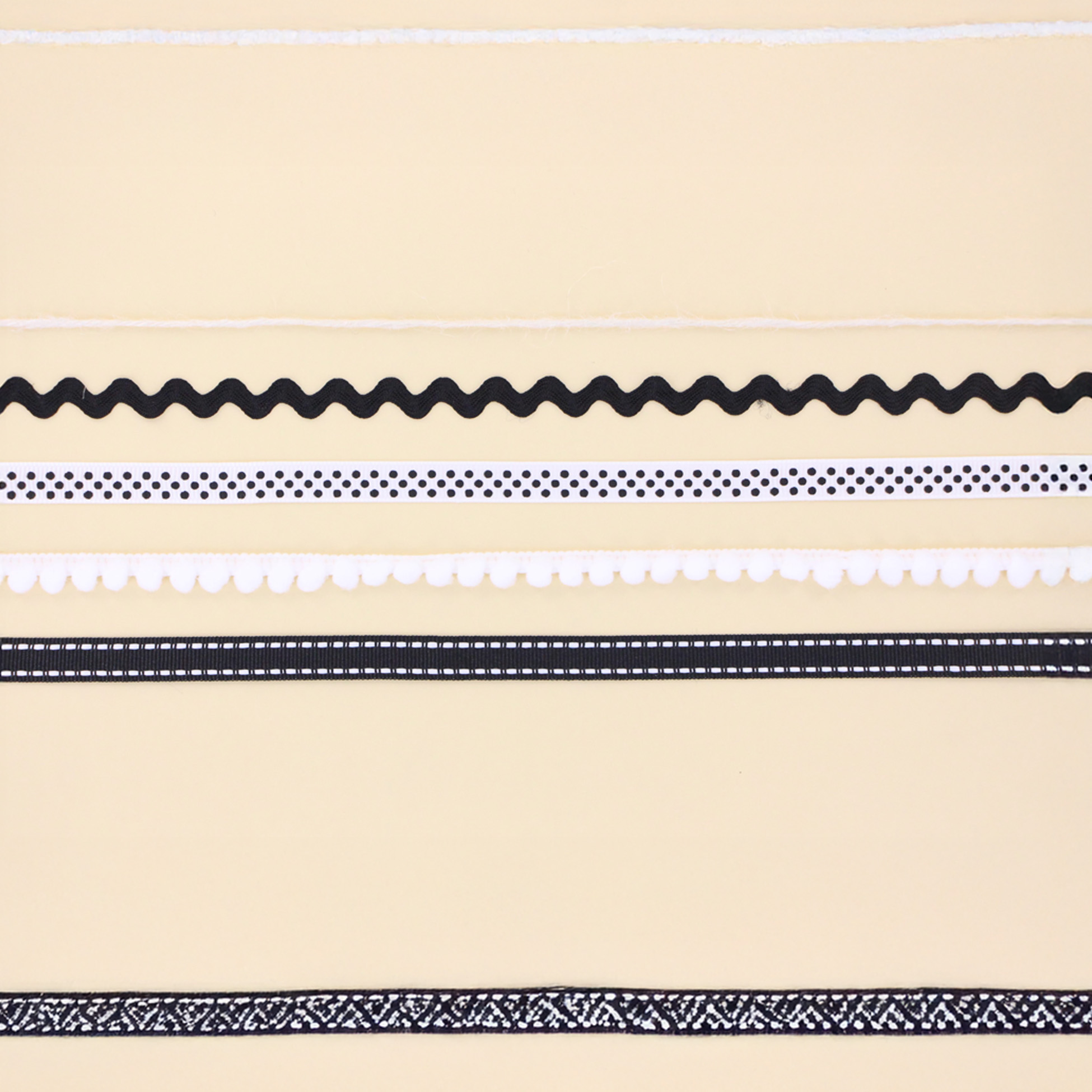 UNIQUE CREATIV Trims, Assorted