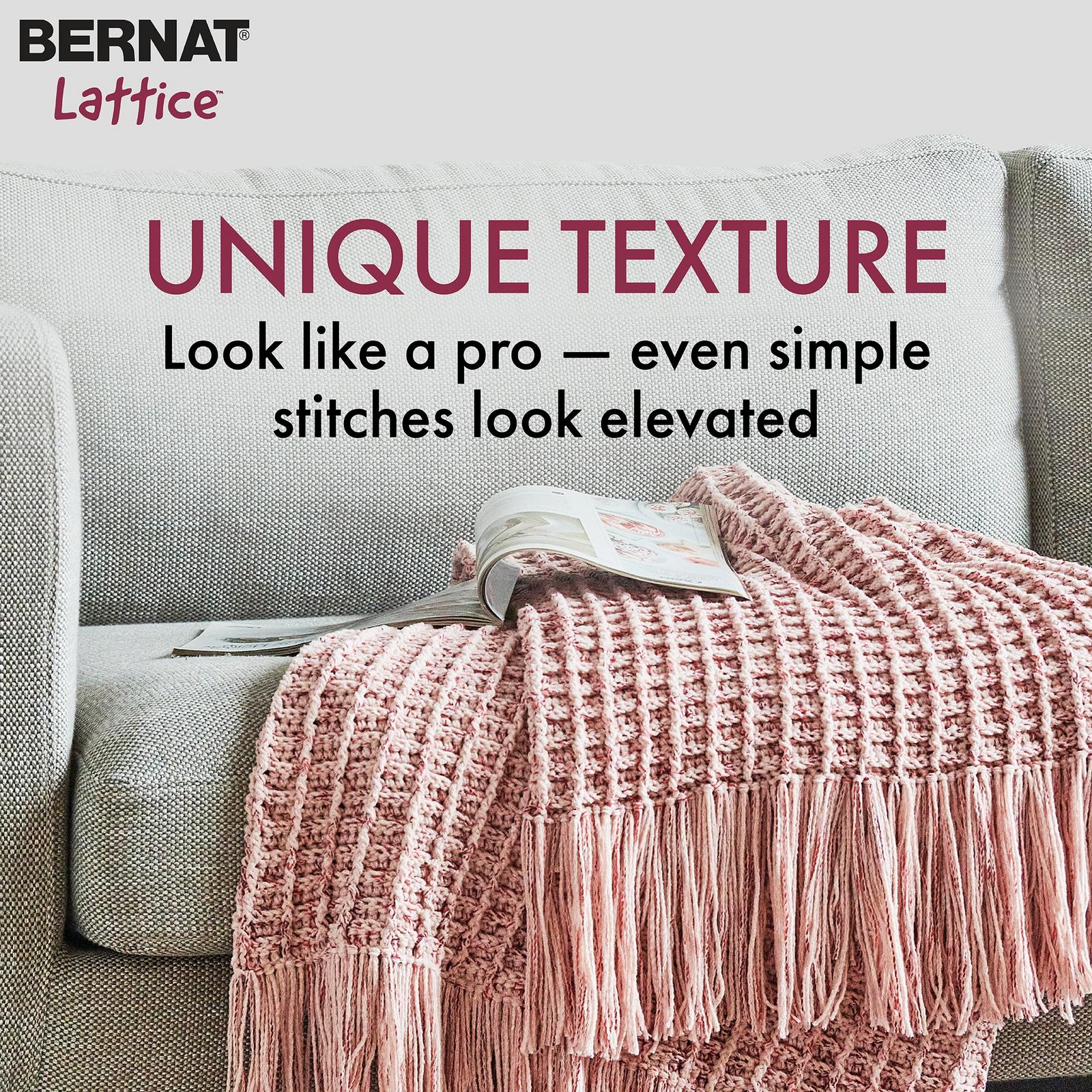 Bernat® Lattice™ #4 Worsted (Medium) Blend fil, 7.8oz/220g 389 Yards