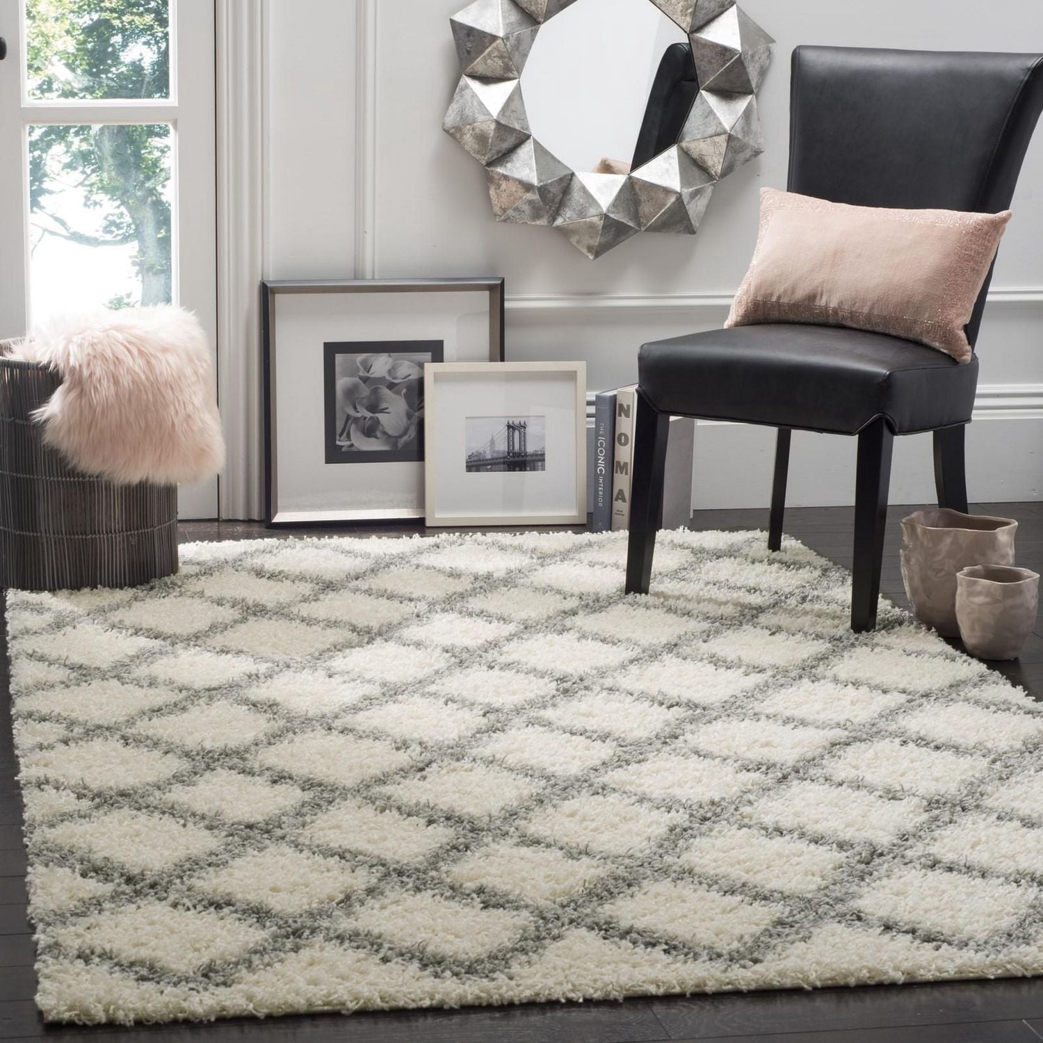 Safavieh Dallas Jerrie Geometric Shag Area Rug