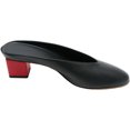 thumbnail image 2 of Gray Matters Sabots en Cuir Noirs / Rouges à la Cheville pour Femmes Mule Mildred - 6M, 2 of 3