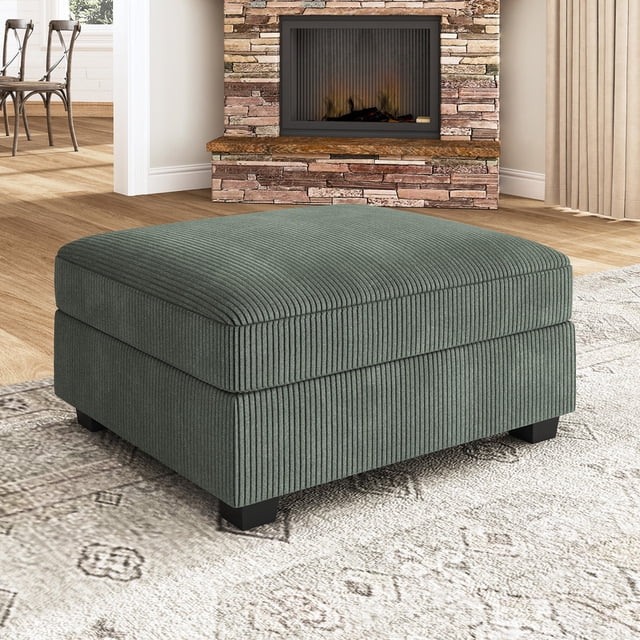 HONBAY Ottoman de Canapés Sectionnels Modulaires en Velours Côtelé Vert, au design Moderne avec Tissu en Velours Côtelé et Compartiment de Rangement Caché. l'Ottoman Fait Aussi Office de Repose-Pieds et d'Assise Supplémentaire, avec un Cadre en Bois Robuste et des Pieds en Bois Massif pour la Durabilité. Présenté dans un Décor de Salon Chaleureux avec un Foyer et une Déco Neutre.
