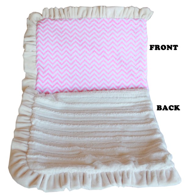 Luxurious Plush Pet Blanket Pink Chevron 1/2 Size
