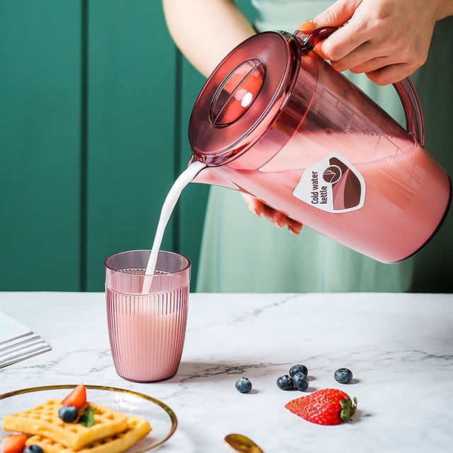 EGNMCR Kitchen Gadgets, Kitchen Accessories Clear Plastic Pitcher With Lid Clear Water Pitcher For Cold Drinks Iced Tea Pitcher For Lemonade Iced Tea Milk Beverages Plastic Cold water bottle