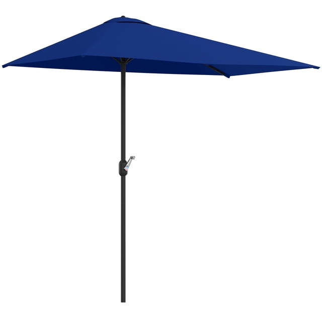 Outsunny Parasol Demi-Ombrelle de Balcon Extérieur de 8 Pi en Bleu Foncé, Doté d'Un Auvent en polyester Résistant aux UV et d'Un Cadre en Métal Enduit de Poudre. le Parasol a une Manivelle Pratique pour une Installation et un Démontage Faciles et Est Conçu pour Affleurer les Murs Ou les Portes en Verre, le Rendant Idéal pour les Balcons, patios et gazebos. les dimensions hors Tout Sont de 7,6 Pieds de long, 4,1 Pieds de Large et 8 Pieds de Haut. Note : le Support Est Exclu.