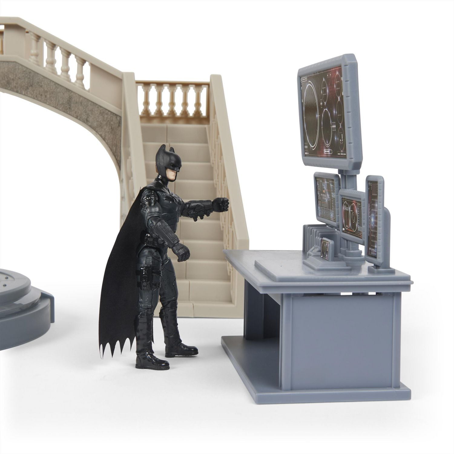 DC Comics, Batman Batcave avec figurines articulées exclusives Batman et The Penguin et Batcycle, Jouets pour enfants à collectionner du film Batman pour garçons et filles à partir de 3 ans