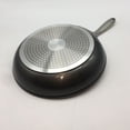 thumbnail image 2 of Starfrit Poêle Antiadhésive The Rock PRO 10", Compatible Induction, Base En Aluminium Forgé, Résistante Aux Rayures, Va Au Four, Sans PFOA, Manche En Acier Inoxydable, 2 of 3