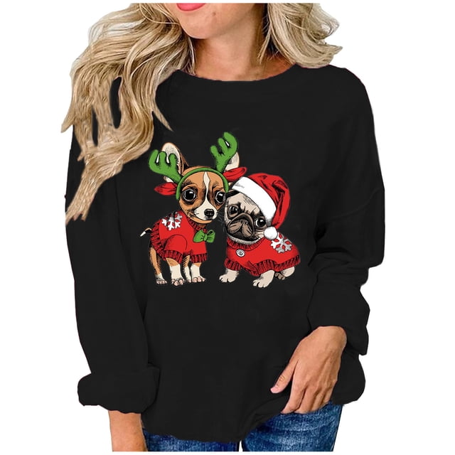 Lolmot Mode de Noël pour Femmes, Chandails Décontractés à Manches Longues Imprimés pour Dames, Hauts en Noir, Mettant en Valeur un design à Thème des Fêtes avec Deux Chiens de Dessin Animé Habillés en Tenues Festives, l'Un avec des Bois de Cerf et l'Autre avec un Chapeau de Père Noël. Fait de polyester, Ce Chandail Décontracté pour Femmes Est Idéal pour le Port Quotidien, les Fêtes des Fêtes Ou les Sorties Décontractées.