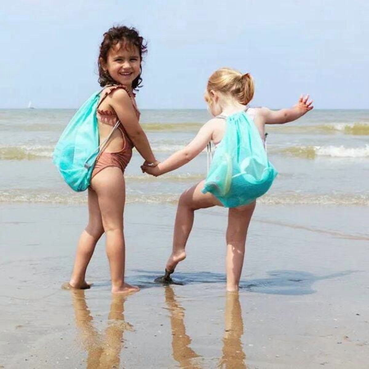 Quut - Mini Ballo - Seau de Plage Anti-Fuite pour Enfants - Petite Taille - Poignée Facile à Saisir - Plastique Durable - 18 Mois+ - Inclut Cuppi & Formeur de Sable Magique - Parfait pour Châteaux de