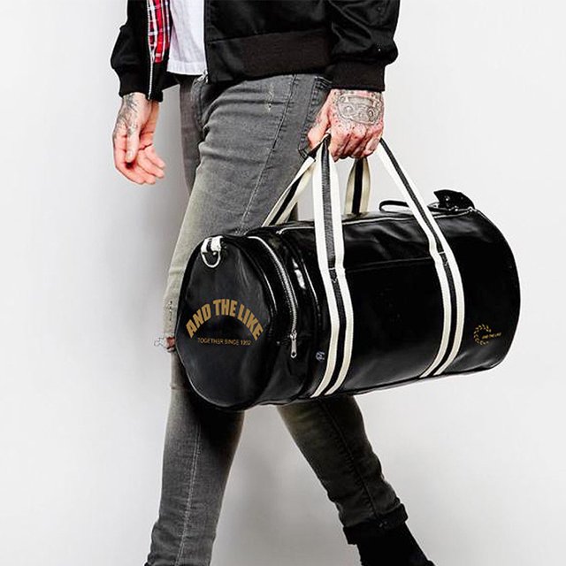 maskred Travel In Fashion Stylish Sports Bag With Convenient Storage Options Large Capacity Travel Handbag dark red