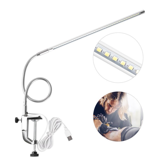 Lampe de Bureau à DEL avec Pince, Dotée d'Un Tuyau Souple Réglable à 360 Degrés et d'Une Alimentation USB. la Lampe a un Corps Mince Argenté avec 48 Perles DEL à Lumière du Jour Ultra Lumineuses, Offrant une Lumière Naturelle et Agréable pour les Yeux. Comprend un Câble USB, un tube Souple et un Support. Idéale pour des Tâches comme la Lecture, des Manucures Ou un Travail Détaillé.