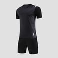 thumbnail image 1 of hengsof Ensemble de Maillot de Football à la Mode pour Enfants, Haut à Manches Courtes Col Ras du Cou, Short à Taille Élastique Tenue de Sport, Confortable Respirant Absorbant la Sueur Séchage Rapide Uniforme de Sport Deux Pièces, 1 of 4