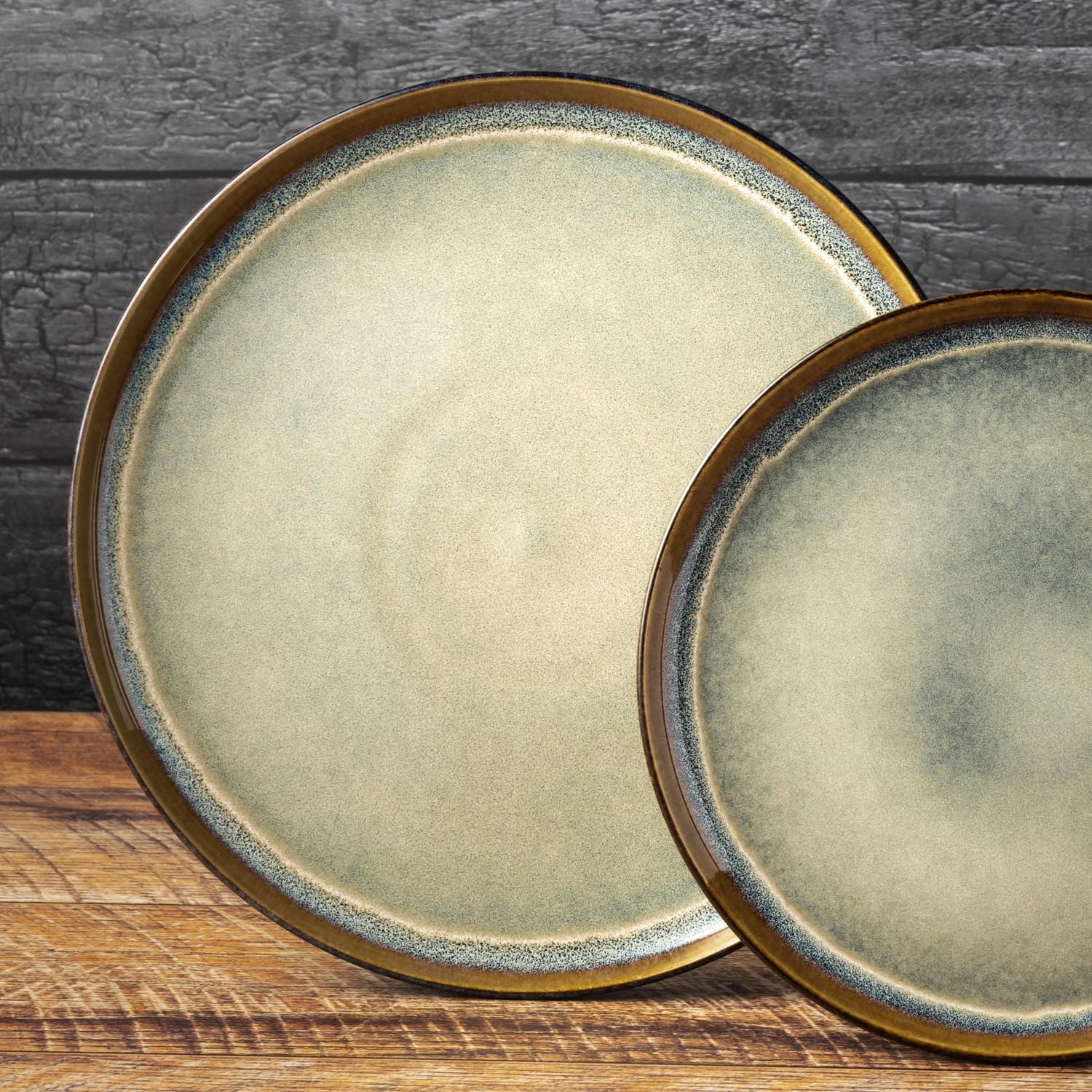 Yellowstone 8-Piece Ceramic Dinnerware Set, Kayce Collection