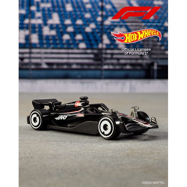 Hot Wheels 5-Pack Race Team, Set of 5 Formula 1-Themed 1:64 Scale