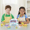 thumbnail image 4 of Play-Doh Kitchen Creations - Four magique, 4 of 18