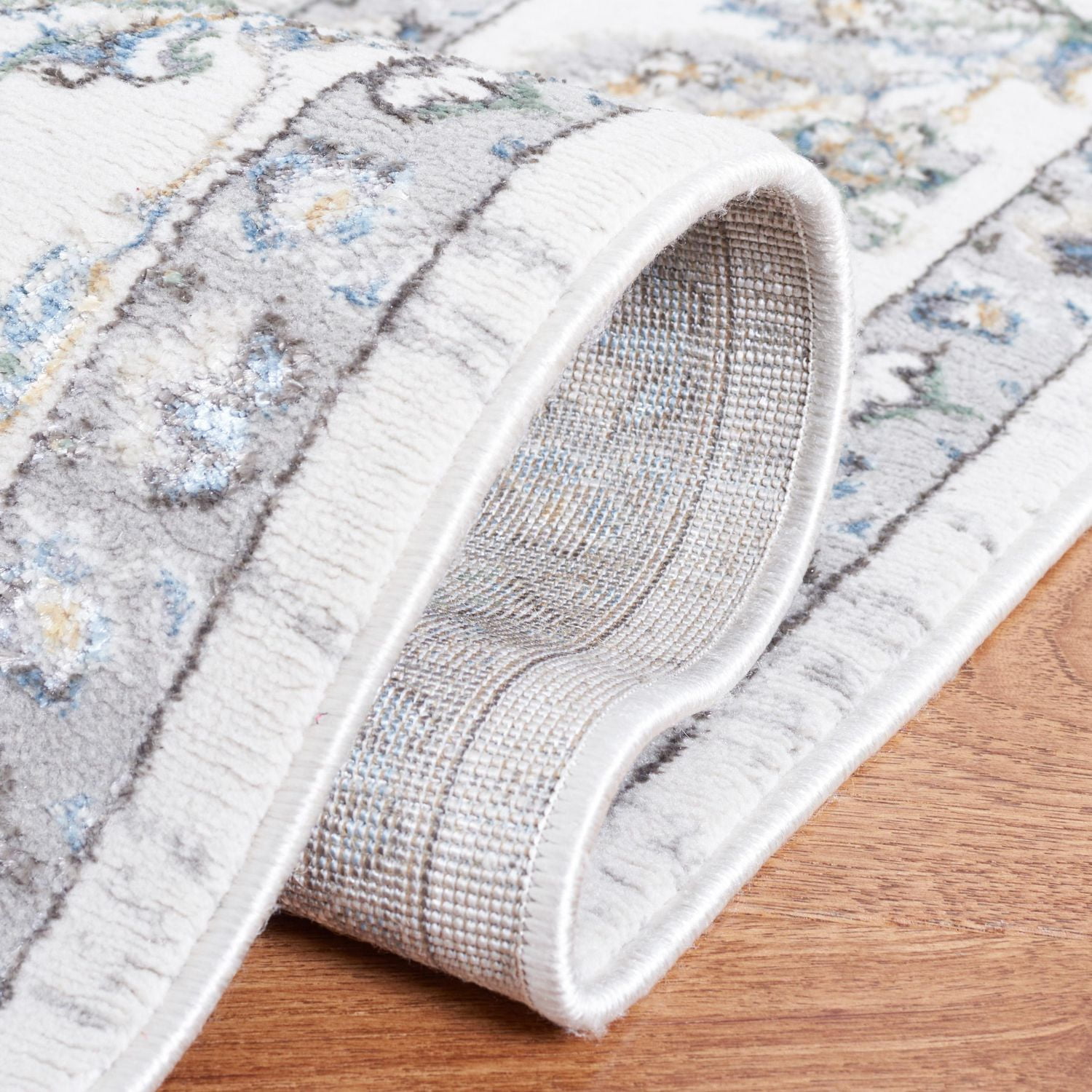 SAFAVIEH Bel Air Bronagh Traditional Area Rug