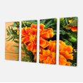 thumbnail image 2 of Marigold Fleur sur Fond en Bois - Impression sur Toile Florale, 2 of 3