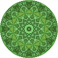 thumbnail image 1 of Ahgly Company Tapis d'Intérieur Ronds Lavables à la Machine, Style Transitionnel, Vert Émeraude Profond, 7 Pieds Rond, 1 of 7