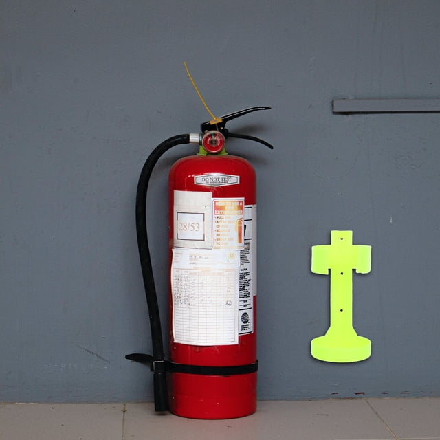 PAMINGONO Fire Extinguisher Cabinet Fire Extinguisher Rack, Fire Extinguisher Accessories, Green Emergency Access, 1 Set