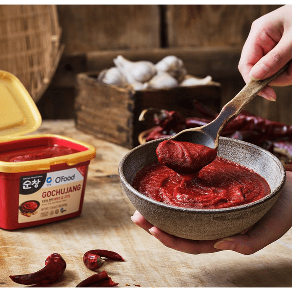 Chung Jung One Mild Red Pepper Paste, 500g