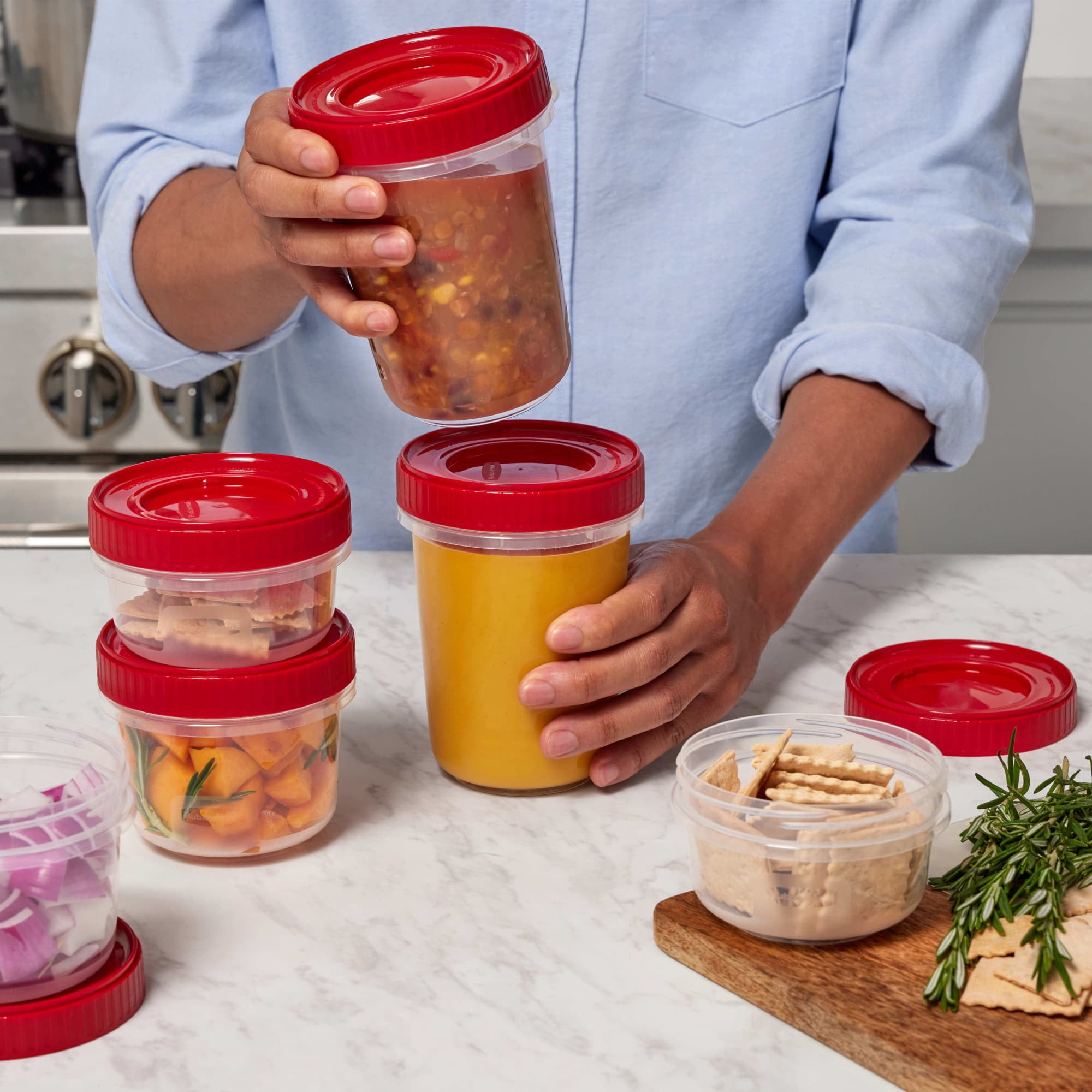 Rubbermaid TakeAlongs Twist & Seal Food Storage Containers, 828 mL (3.5-Cup), Ruby, 2 Pack