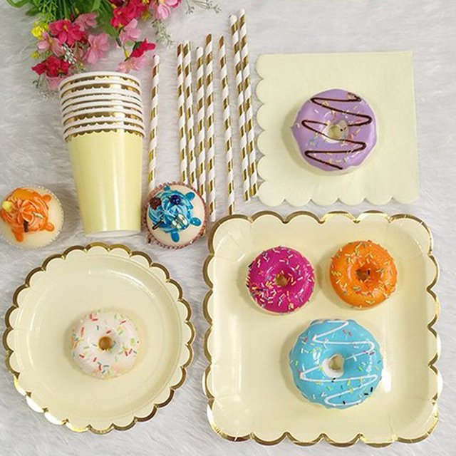 8Pcs Disposable Paper Plates Gilding Bithday Party Decoration Cake Trays Dinner Plate 9"