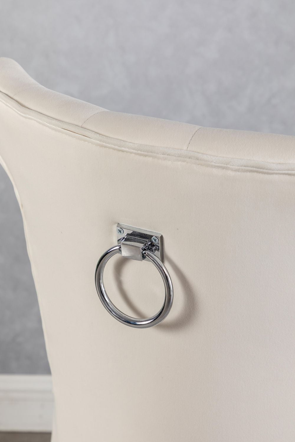 CHAISES D'APPOINT EN TISSU DE COULEUR BEIGE ORICA K-LIVING AVEC PIEDS ET POIGNÉE ARRIÈRE CHROMÉS (2 CHAISES PAR BOÎTE)