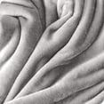 thumbnail image 4 of Bare Home Microplush Couverture en Molleton - 300 G/m2 - Microfibre Duveteuse - Douce et Moelleuse - Lit Simple/simple TG, Gris Pâle, 4 of 5