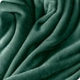 thumbnail image 4 of Bare Home Couverture en Molleton Microplush - 300 G/m2 - Microfibre Duveteuse - Douce et Moelleuse - Très Grand Lit, Vert Forêt, 4 of 5