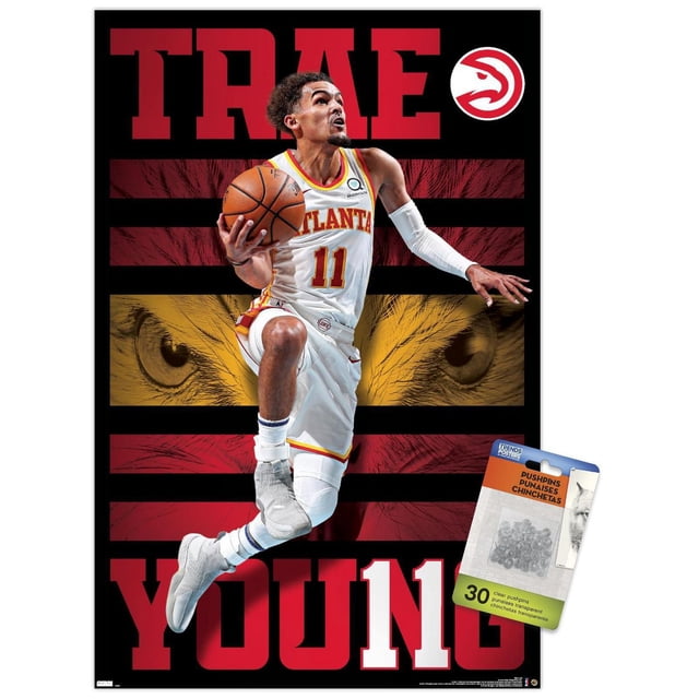 NBA Atlanta Hawks - Trae Young 20 Affiche Murale, 22,375 Po x 34 Po Affiche Encadrée Montrant un Joueur de basketball en Blanc, Chandail des Atlanta Hawks Numéro 11 Sautillant avec un Ballon de basketball sur un Fond Rayé Noir et Rouge avec des Yeux de Faucon et un Texte Rouge Audacieux Lisant Trae Young 11, Idéale pour la Déco Murale de Chambre à Thème Sportif Ou de Bureau.