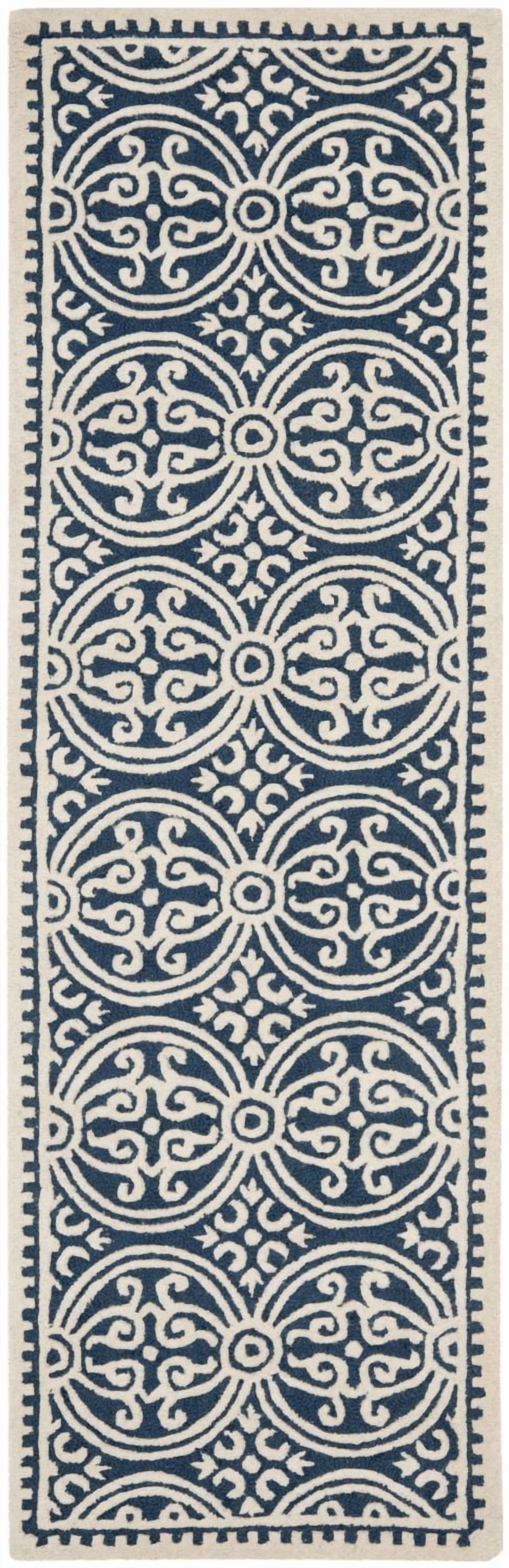 SAFAVIEH Cambridge Leslie Geometric Area Rug