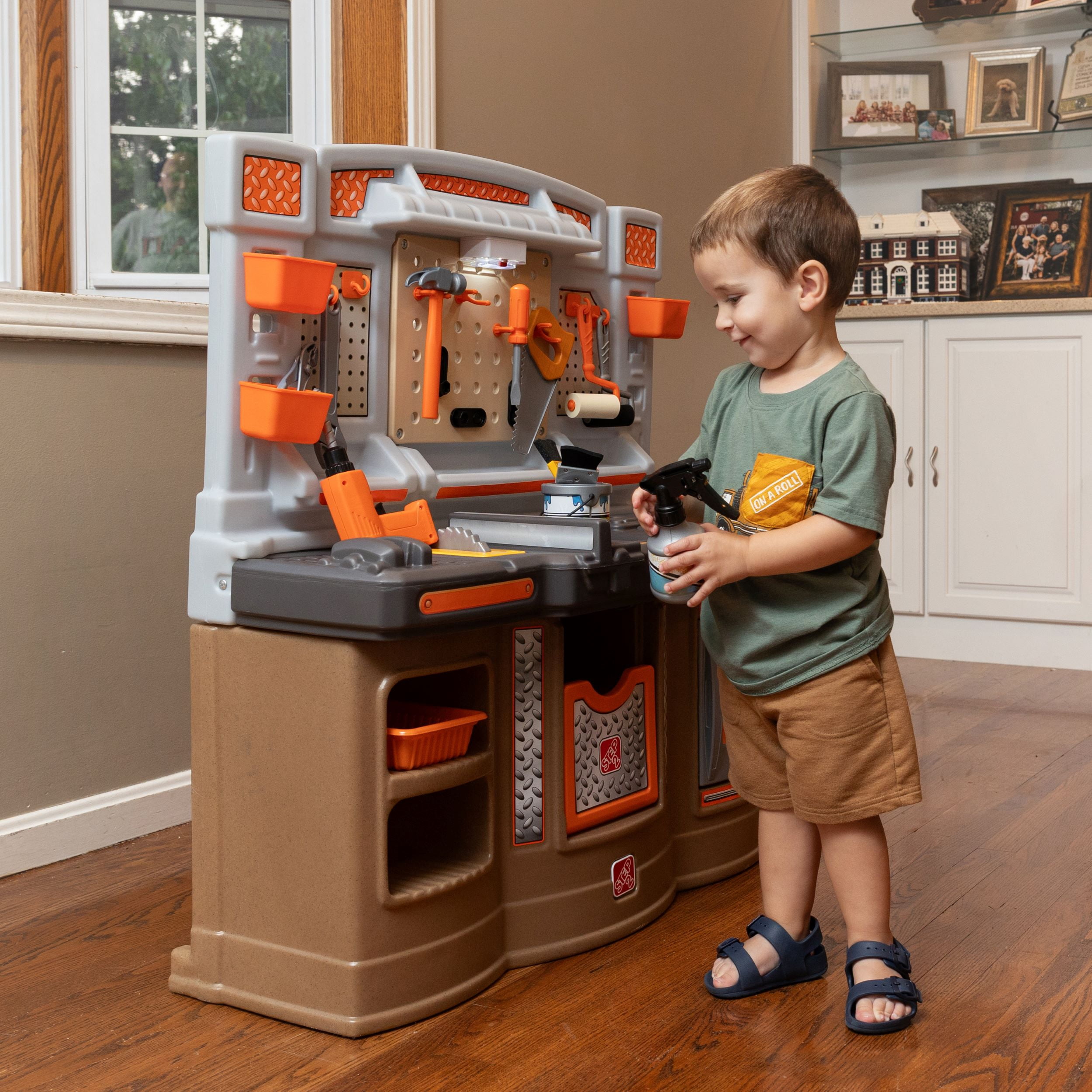 Établi des granÉtape 2 Atelier Big Builders Pro pour enfants avec large espace de travail, éléments électroniques et beaucoup de rangementds bricoleurs