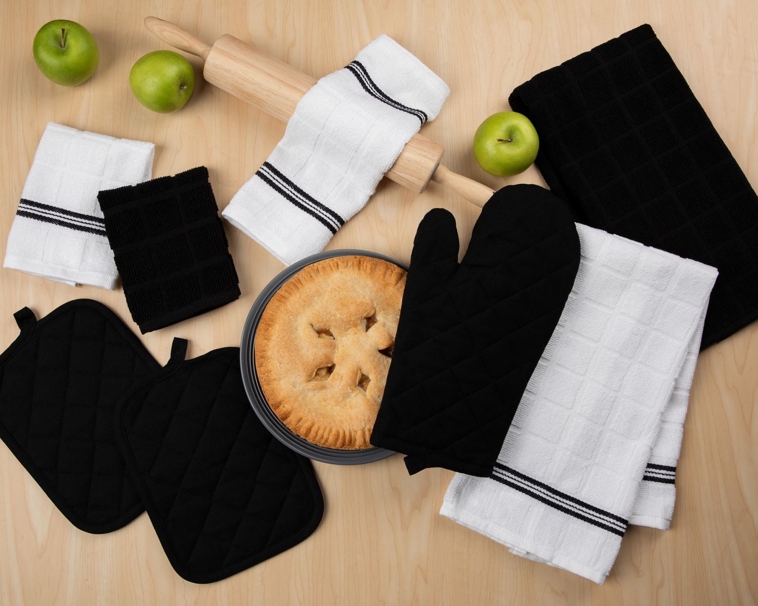 ENSEMBLE DE CUISINE 8 PIÈCES MAINSTAYS – NOIR